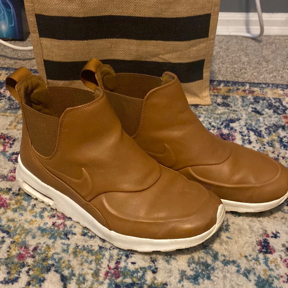Nike sneaker boots